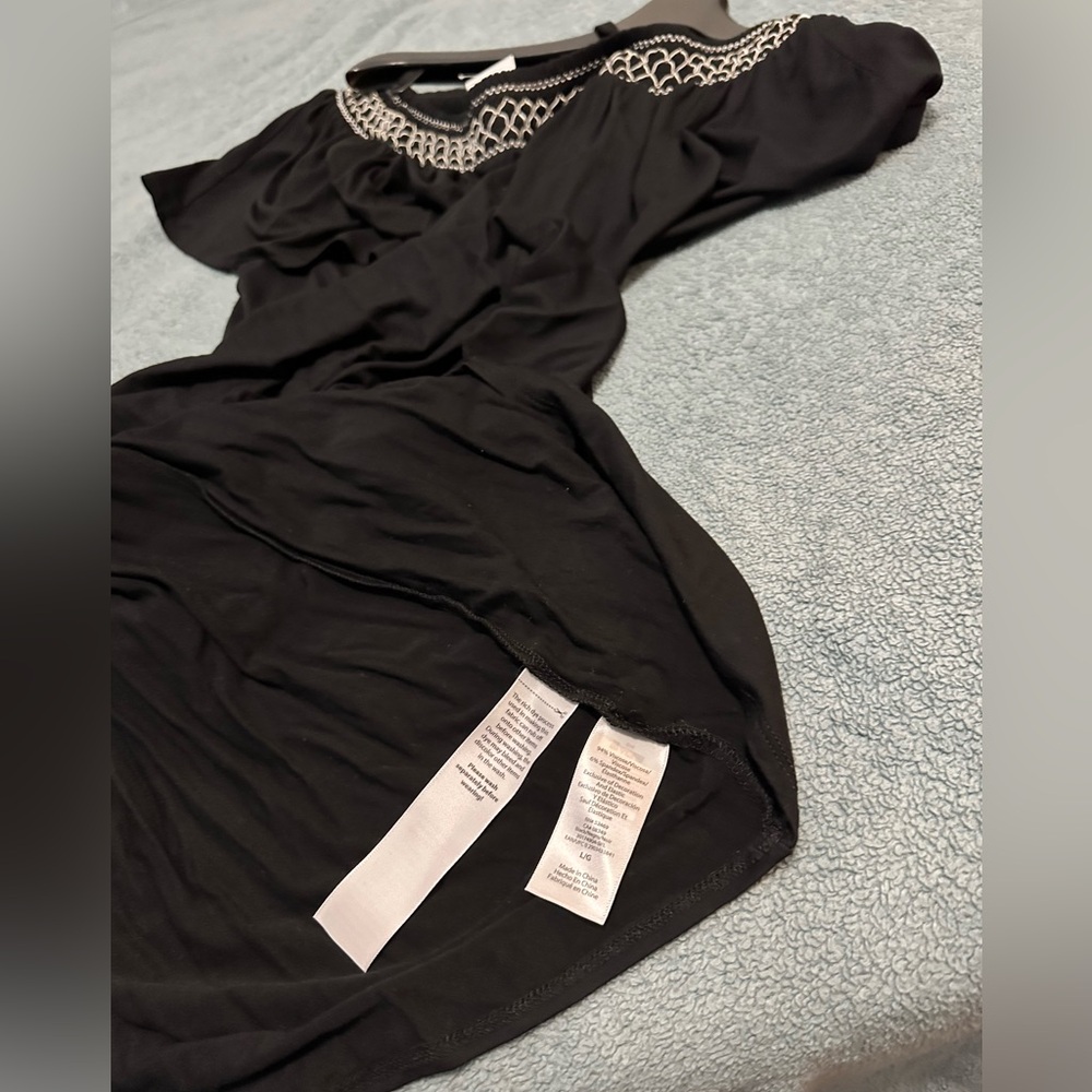 Dress - Picture 7 of 7